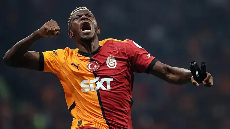 Osimhen "Qalatasaray"a transfer olmaq ehtimalını istisna etməyib
