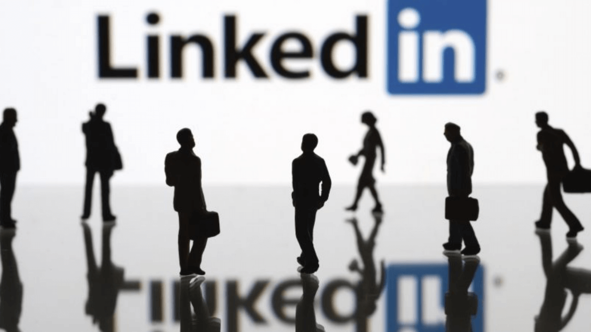 "LinkedIn" populyar olaraq istifadə edilən funksiyanı ləğv edib