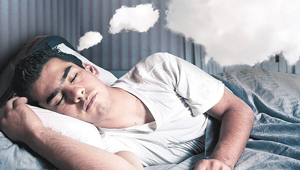 Beynimizin gecə yatarkən azı 100 dəfə oyandığını bilirdinizmi?