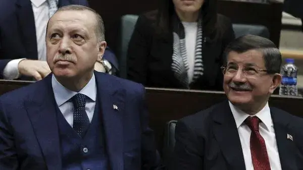 Davudoğlu: "Əsəd Ərdoğana verdiyi təkəbbürlü cavabların bədəlini ödəyir"