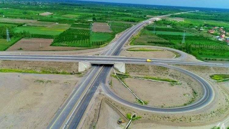 Ödənişli yollardan istifadə qaydalarını pozmağa görə cərimələrin tətbiqi birinci oxunuşda təsdiqlənib