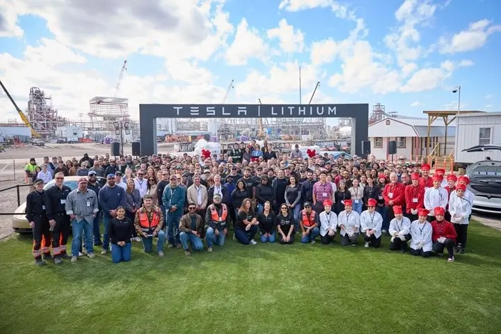 "Tesla"nın nəhəng litium emalı zavodu fəaliyyətə başladı
