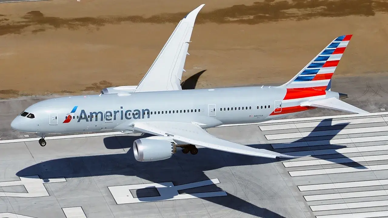 "American Airlines" kiberhücumdan sonra uçuşları dayandırıb