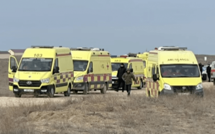 Aktau sakinləri təyyarə qəzasında yaralananlar üçün qan verməyə gedirlər