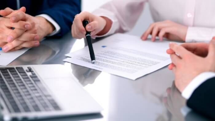 Azərbaycanda çalışan əcnəbilər üçün iş icazəsinin forması təsdiqlənib