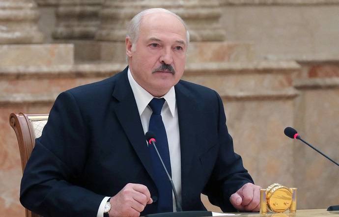 Lukaşenko: "Ukraynadakı demokratiyadansa, Belarusdakı diktatura yaxşıdır"