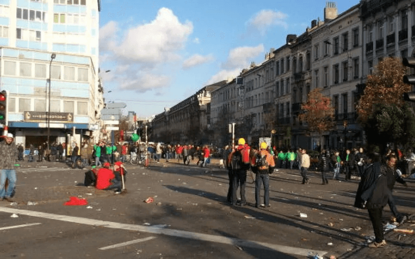 Belçikada sosial müavinətlərin kəsilməsinə qarşı kütləvi tətil başlayıb