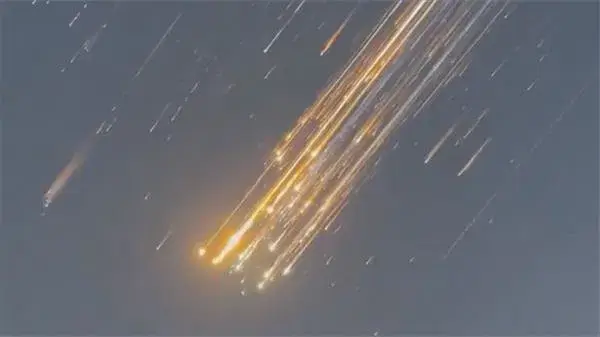 "SpaceX"in "Starship" raketi 7-ci sınaq uçuşunda parçalanıb