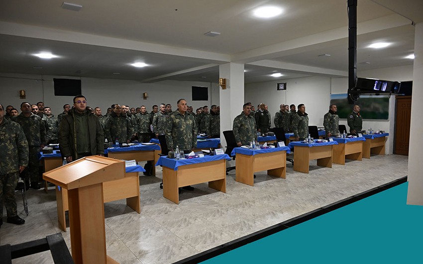 Xankəndidə Quru Qoşunlarının əməliyyat müşavirəsi keçirilib