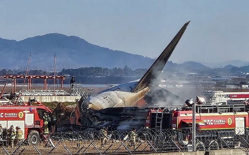 Cənubi Koreya təyyarəsinin “qara qutu”su enişə 2 km qalmış qeydə almanı dayandırıb