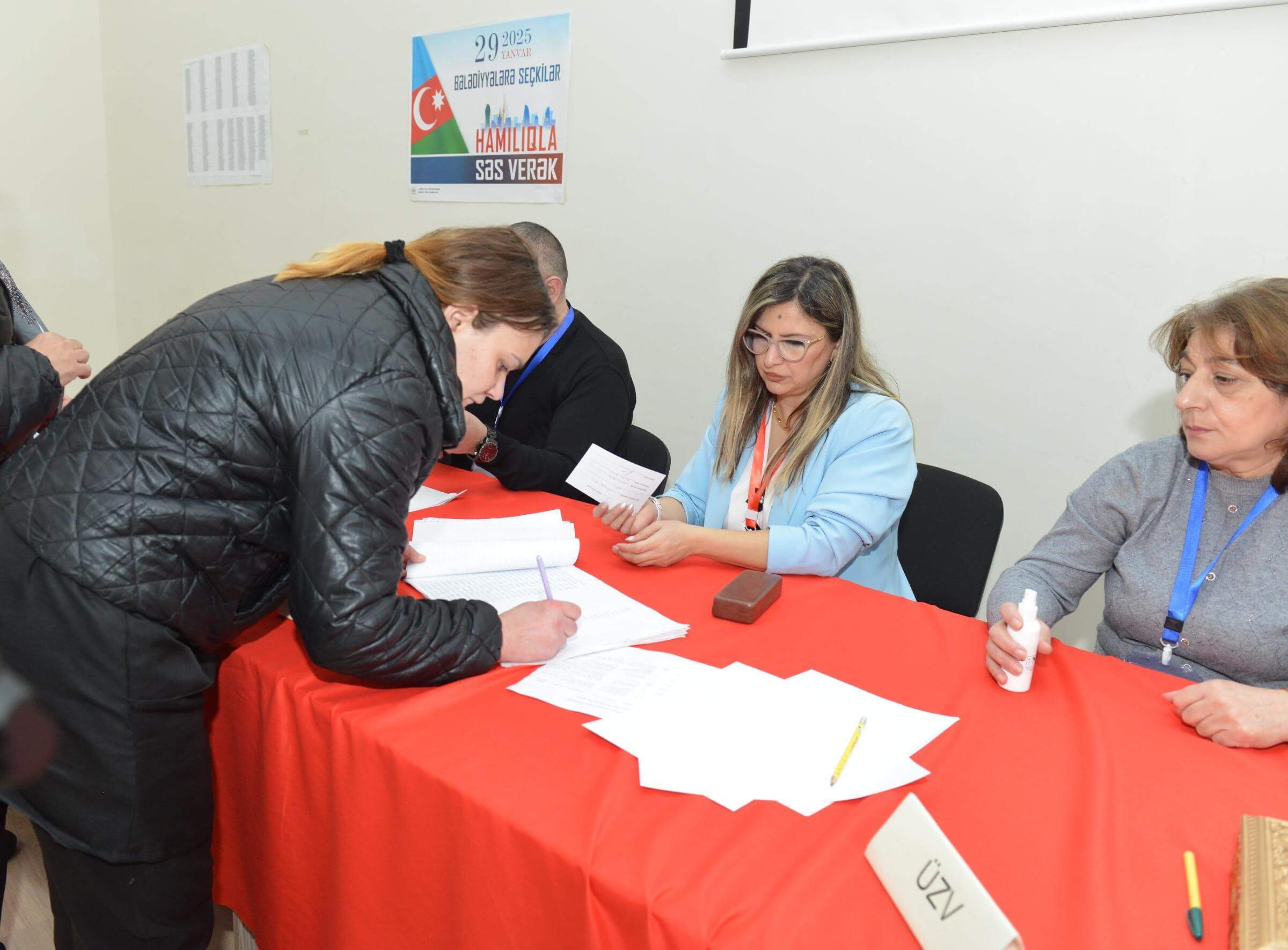 Cəzaçəkmə müəssisələrində səsvermə prosesi keçirilib, ömürlük məhkumlar da səs veriblər