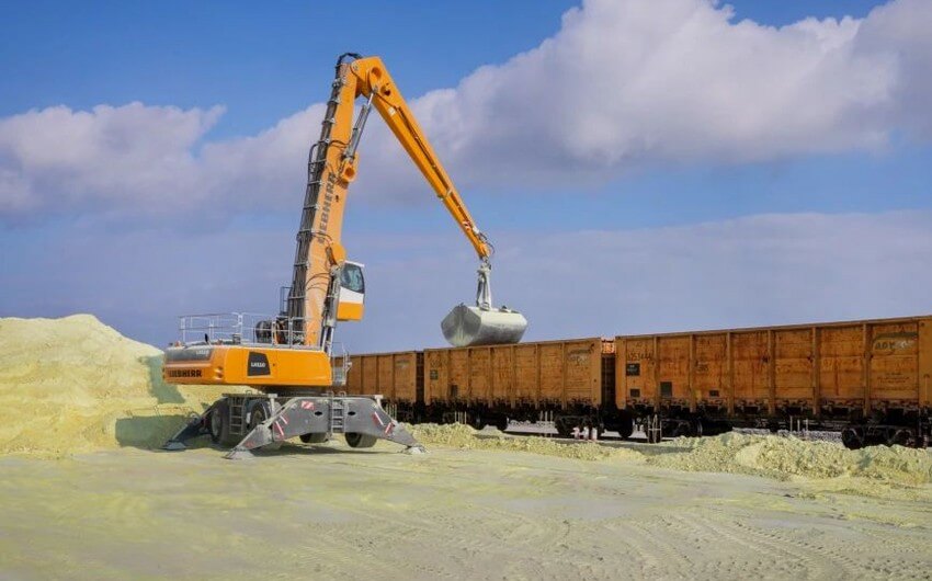 Zirə Limanından dəmir yolu ilə tranzit yüklərin daşınmasına ilk dəfə start verilib