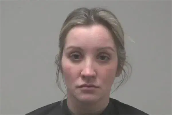 Ana körpəsini saç qurutma maşını ilə yandıraraq öldürüb