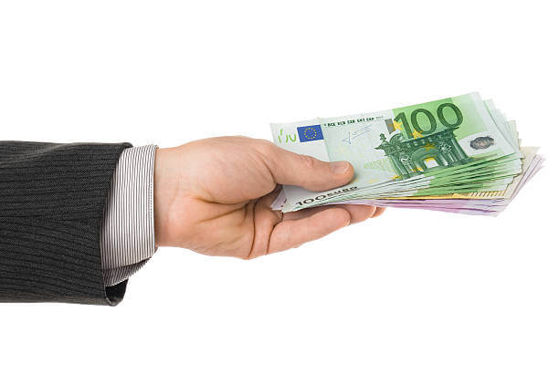 Rəsmi məzənnələr açıqlandı