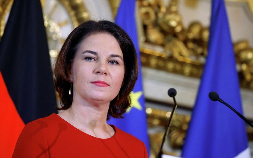 Berbok: Aİ Ukraynaya böyük yardım paketi ayırmağı planlaşdırır