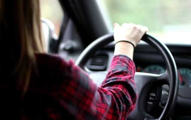 Ötən il Azərbaycanda qadın sürücülərin sayı artıb
