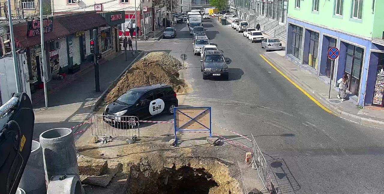 Paytaxtın bir neçə yolunda avtomobillərin hərəkəti məhdudlaşdırılıb