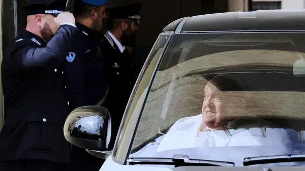 Papa Fransiskin son ianəsi: Roma uşaq həbsxanasına 200 min avro bağışlayıb