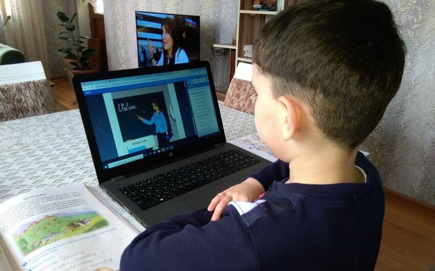 Distant təhsil xidməti üzrə yeni dövlət standartı qəbul edilib