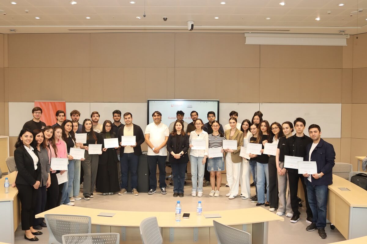 “Unibank” ADA və UNEC tələbələri üçün dayanıqlı maliyyə seminarları təşkil edib