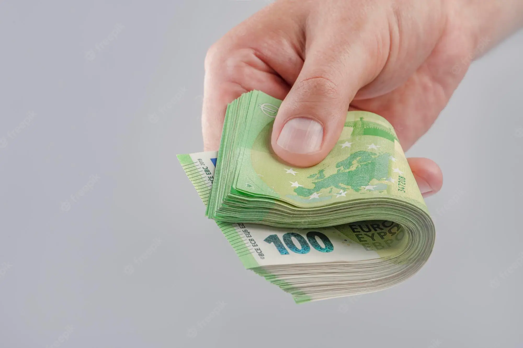 Rəsmi məzənnələr açıqlandı