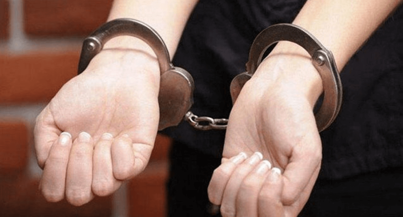 60 zəvvara qarşı dələduzluq etməkdə şübhəli bilinən şirkətin qadın rəhbəri həbs edilib