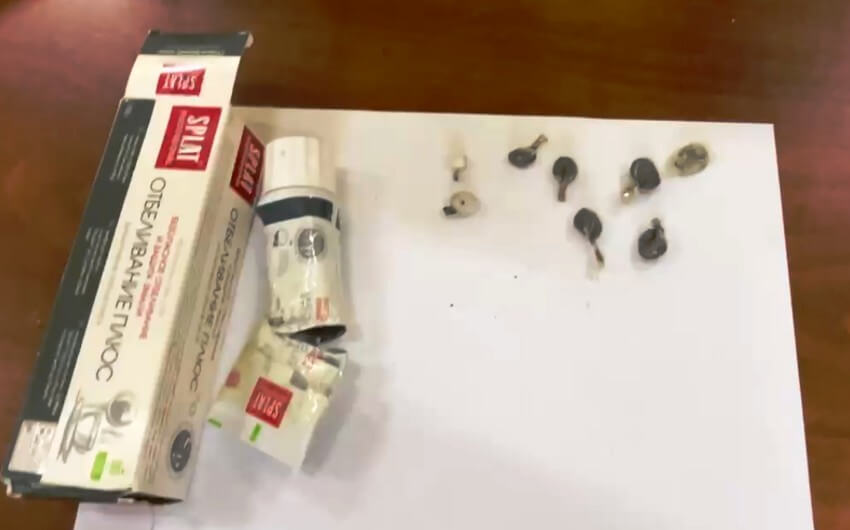 İstintaq təcridxanasına diş pastasının içərisində narkotik keçirilməsinin qarşısı alınıb