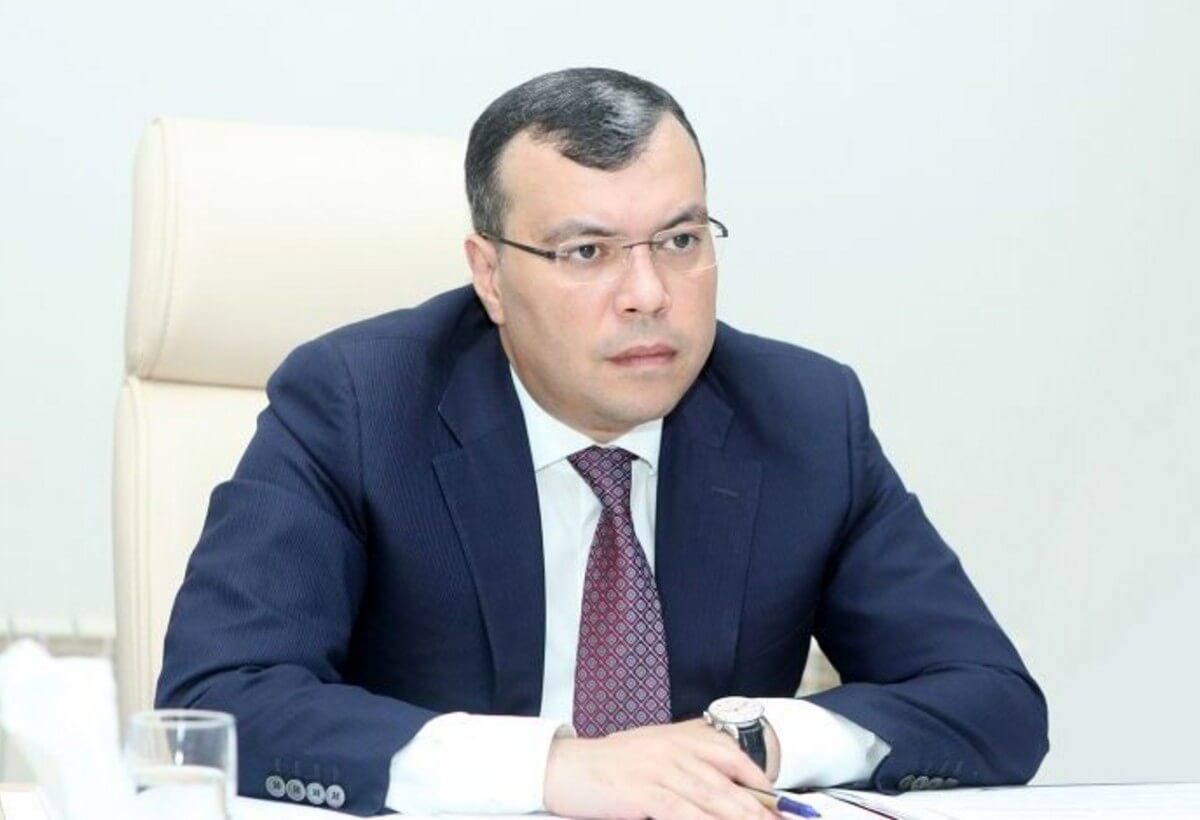 Sahil Babayev bu vəsaitləri niyə yalnız iri banklara yerləşdirir?