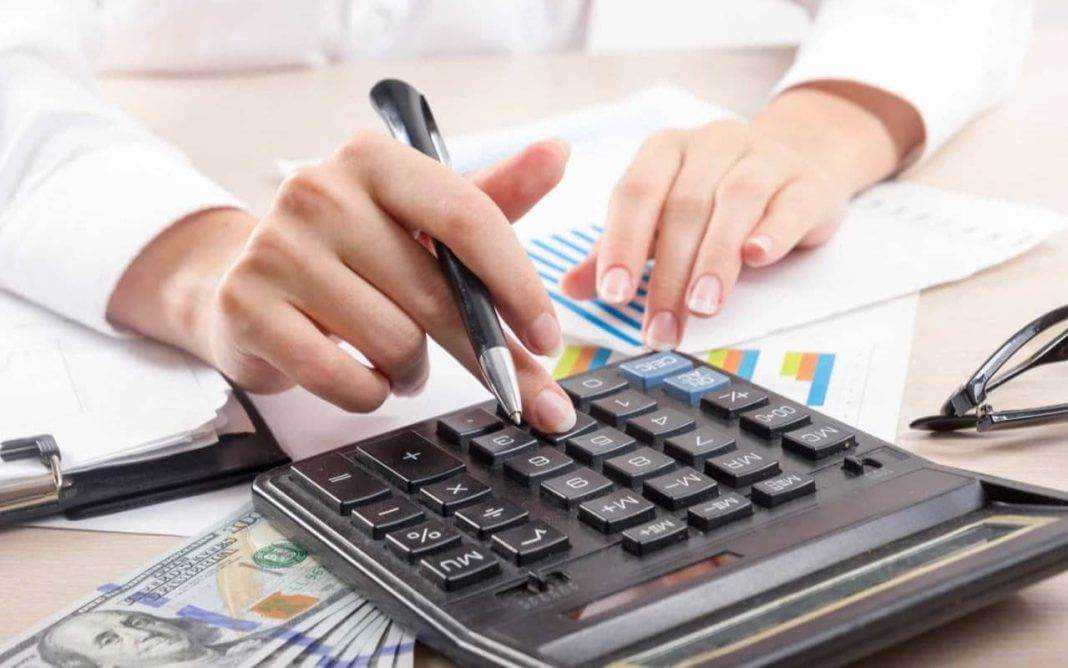 Gömrük rüsumları üzrə daxilolmalar proqnozu üstələyib