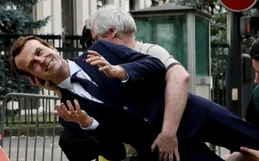 Makronun oğurlanmış heykəli muzeyə qaytarılıb