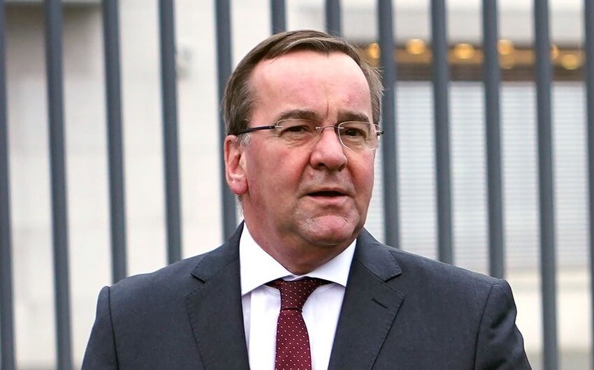 Nazir: Almaniyada hərbçilərin sayı 50-60 min nəfərə qədər artırılmalıdır