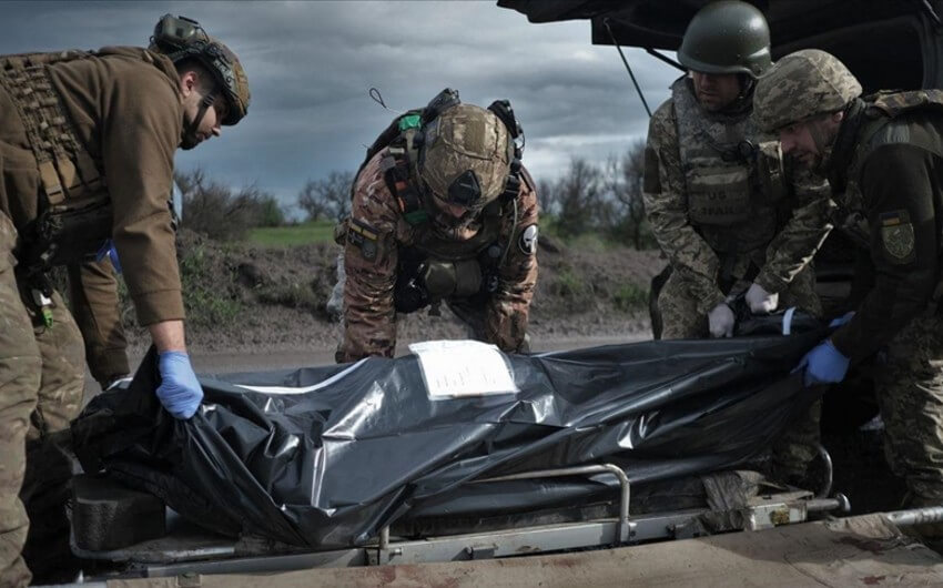 Rusiya Ukraynaya 1 200-dən çox hərbçinin meyitini qaytarıb