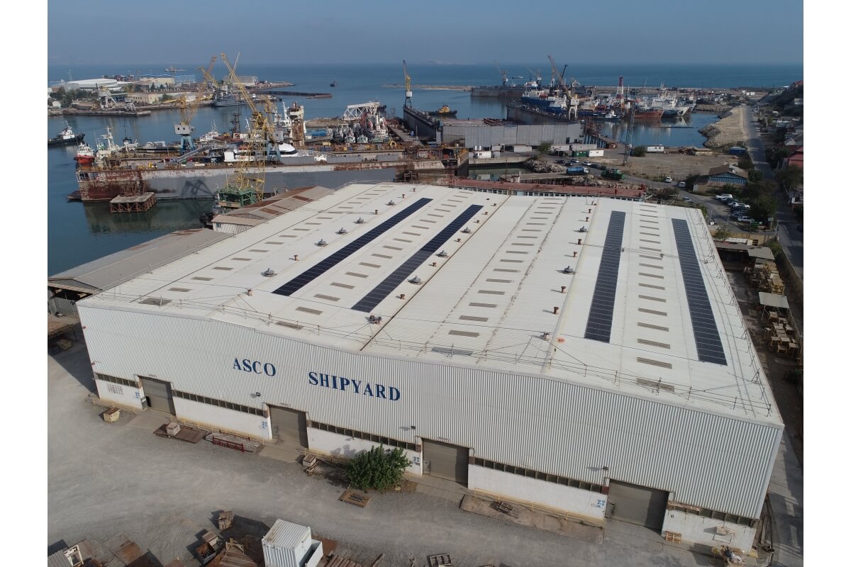 Bu zavodda gündəlik 800 kVt/saat günəş enerjisi istehsal edilib