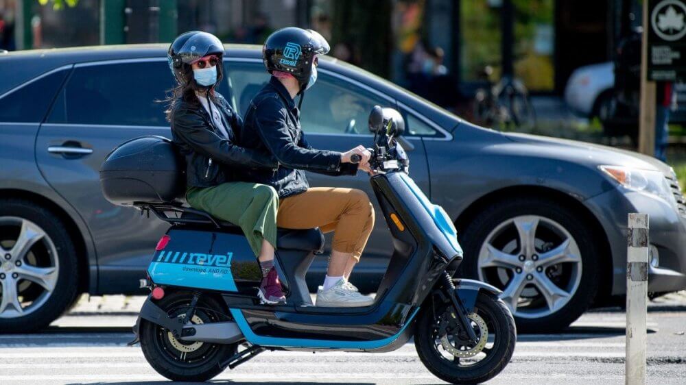 Moped, skuter və velosiped idarə edən şəxslərə qarşı tələblər sərtləşdirilir