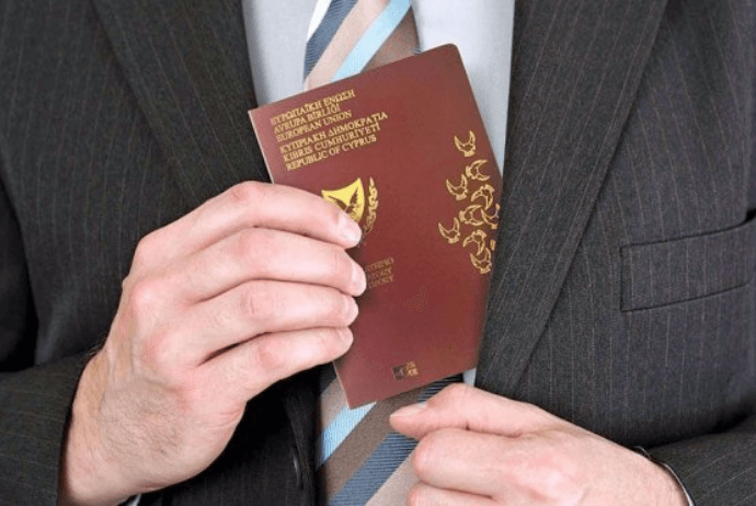 "Qızıl pasport” alan Azərbaycanlı milyarder kimdir? – FOTO