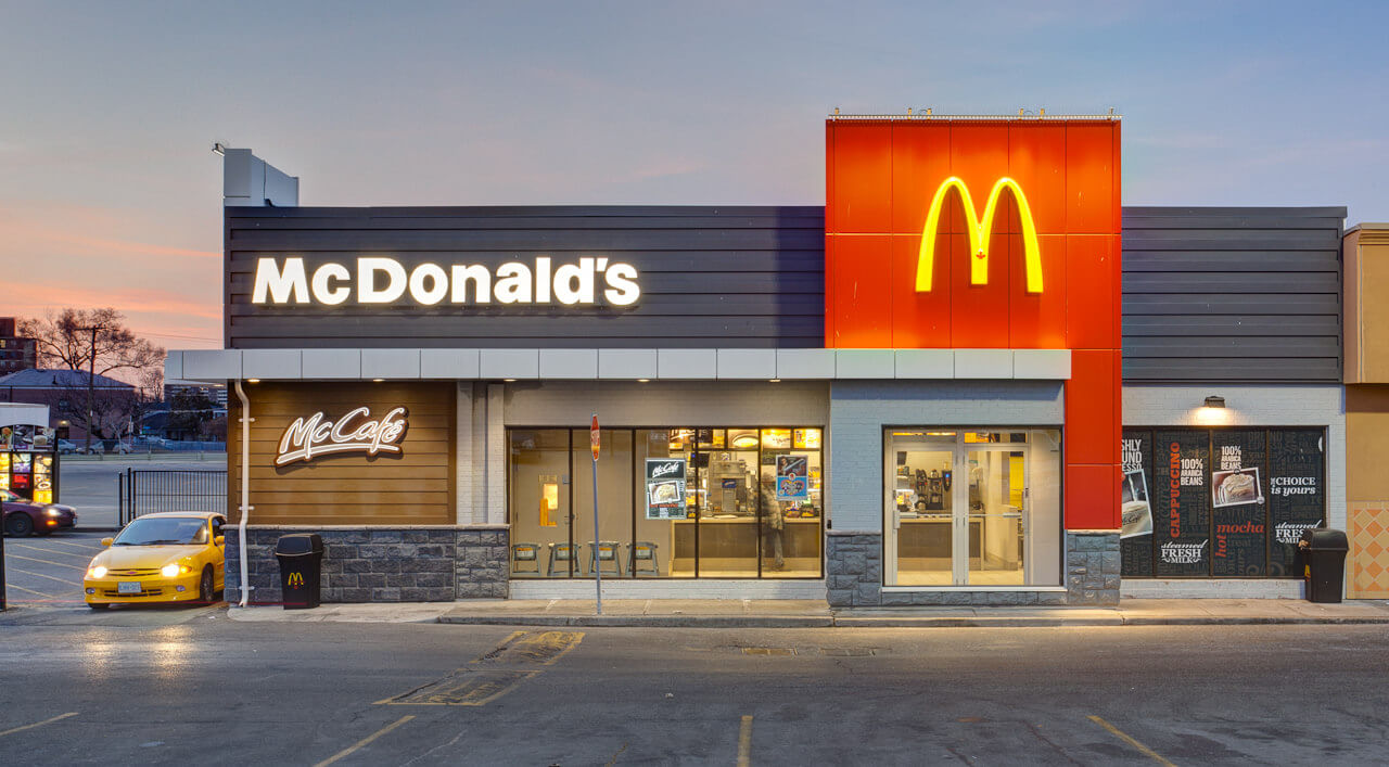 McDonald’s Rusiyada yeni brend altında işini bərpa edəcək
