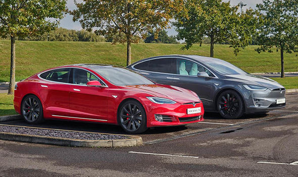 “Tesla” 1 milyondan çox elektromobilini geri çağırır