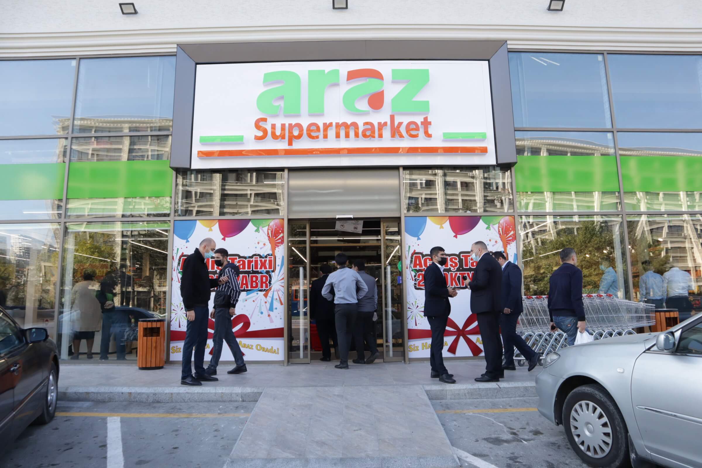 “Araz Supermarket”ə işçi axtarılır – VAKANSİYA