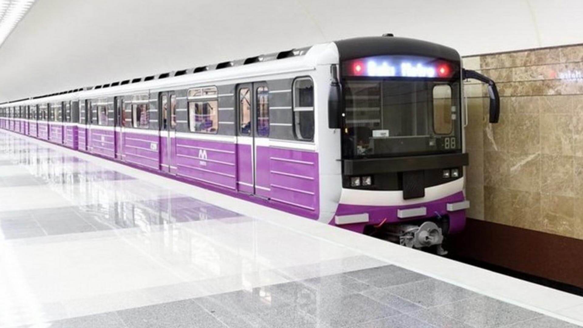 Ekspert: “Metro stansiyaların tikilmə sürətinə baxıram və dəhşətə gəlirəm”