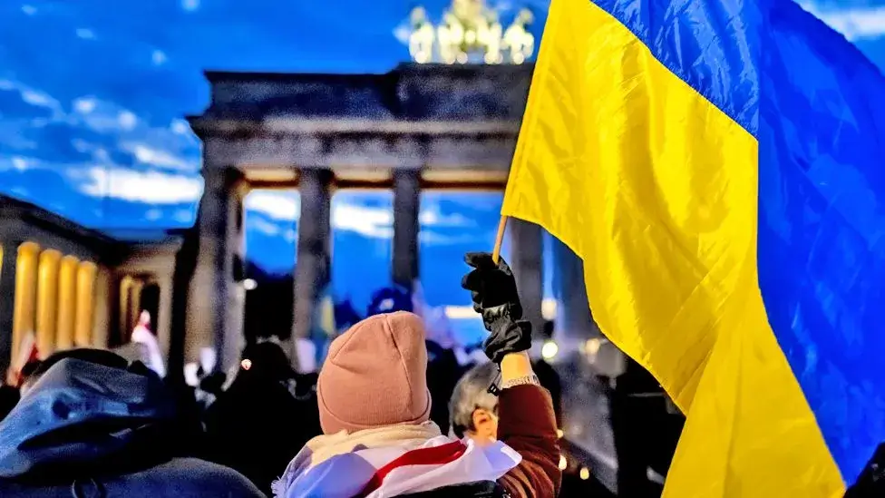 İsveçrə Ukraynaya 5 milyard avrodan çox vəsait ayıracaq