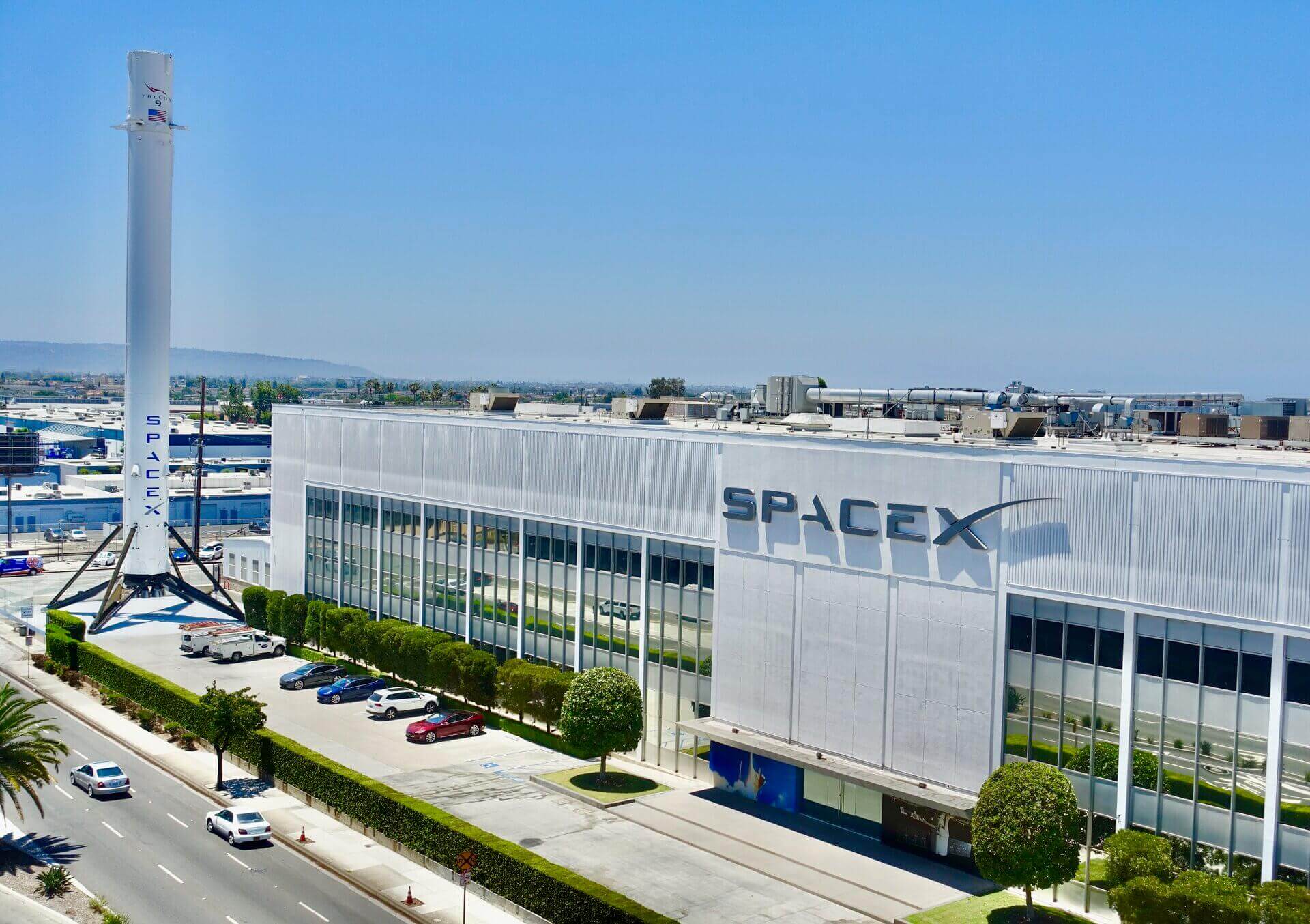 “SpaceX” səhm satışını planlaşdırır