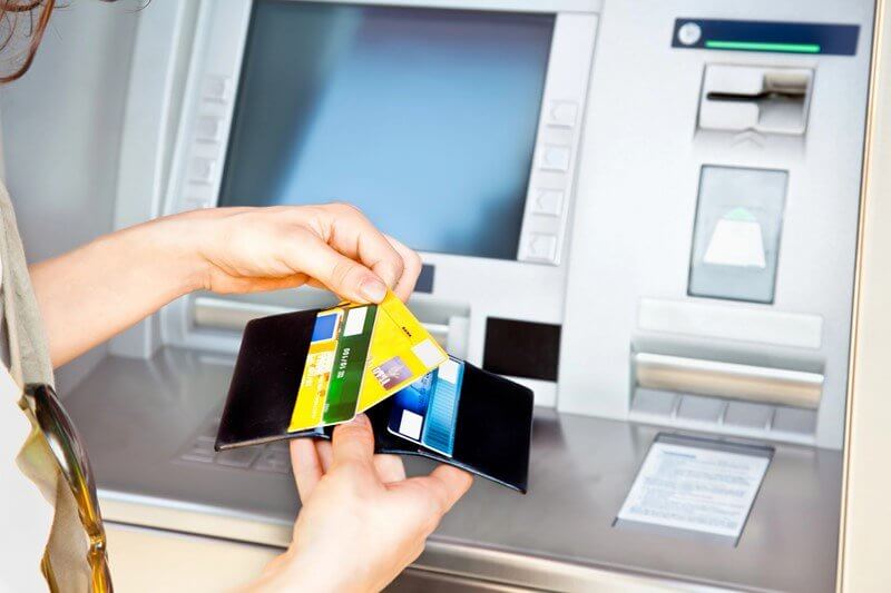 Bankomat kartınızı “udubsa” nə etməlisiniz? – MƏSLƏHƏT