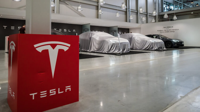“Tesla” ixtisara gedir – İşçilərin 14%-i işdən çıxarılır