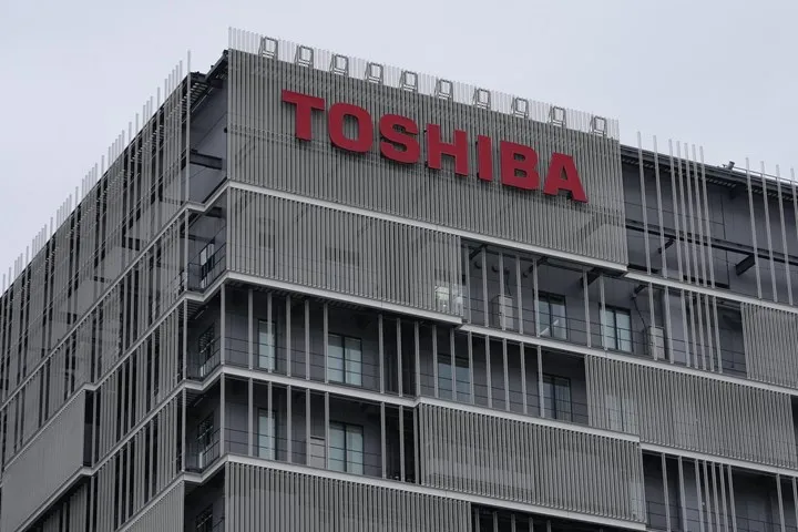 “Toshiba” 5 min işçisini ixtisar etməyi planlaşdırır